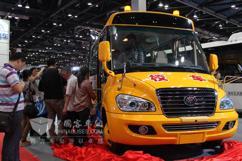 新國標(biāo)校車備受追捧