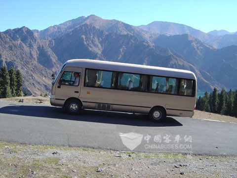 新疆天山大峽谷景區車