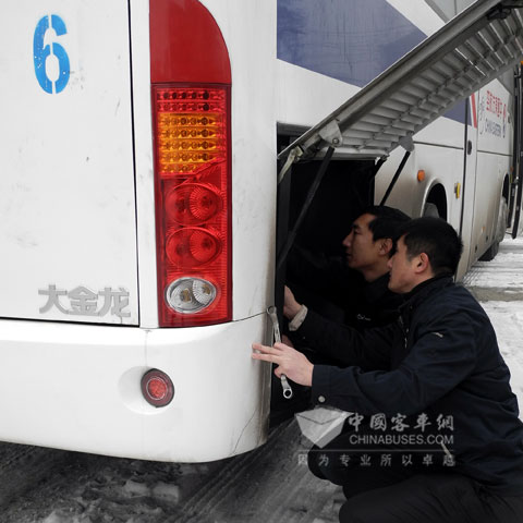 大金龍售后服務人員提前走訪為客戶排查安全隱患
