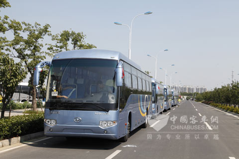整裝待發的海格6129T