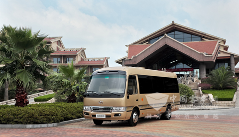 論壇指定用車——海格中型高端公務(wù)車