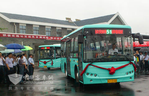 大金龍新能源車助力鹽城環(huán)保公交網(wǎng)絡(luò)建設(shè)