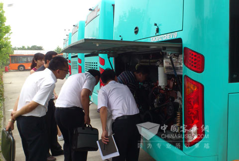 大金龍插電式混合動(dòng)力客車獲鹽城客戶點(diǎn)贊
