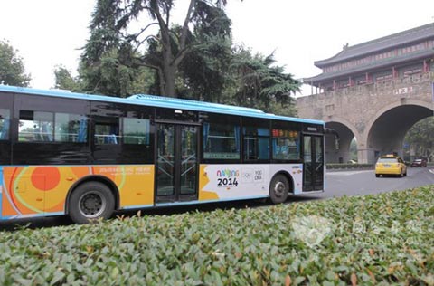 2014南京青奧會(huì)大金龍通勤公交車(chē)