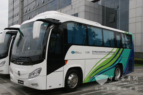 交車儀式上的福田歐輝客車