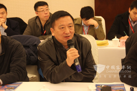 深圳市汽車維修協會副會長、原深圳市運發集團股份有限公司資產機務部部長于懷勇