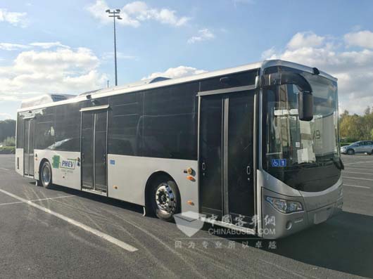 三輛展車抵達比利時KORTRIJK