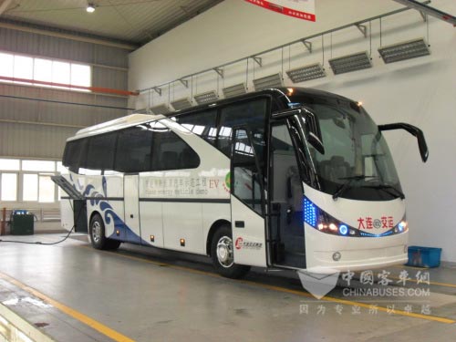為達沃斯論壇提供服務的安凱客車