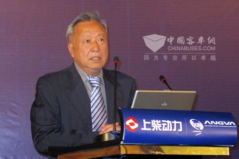 出席上柴動力高峰論壇的王秉剛先生