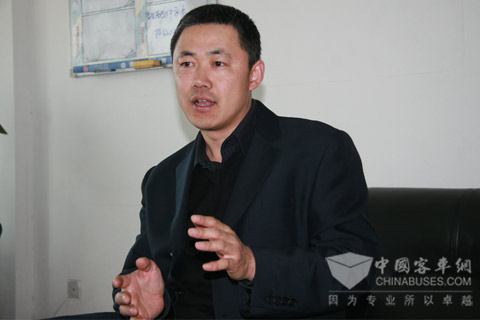 中通客車營銷總公司副總經理由天軍接受客車網記者采訪