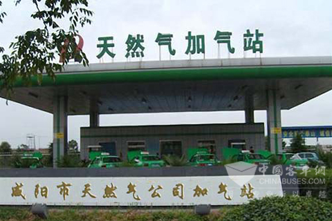天然氣客車加氣站