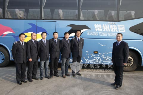 常運集團喬森工作室7名成員（右一為喬森）