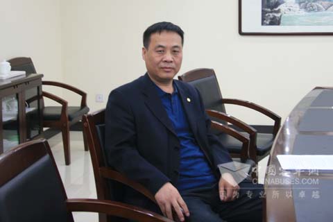 天津公交集團技術處副處長張有彬
