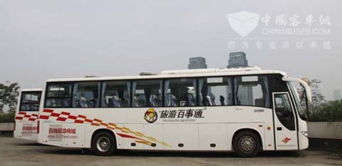 重慶旅景旅游公司營運的大金龍客車