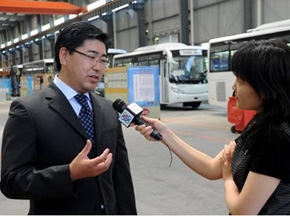 中央電視臺新聞聯播報道中大新能源客車
