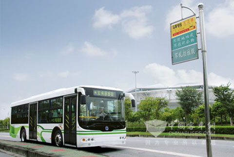 申龍SLK6105UF63公交車