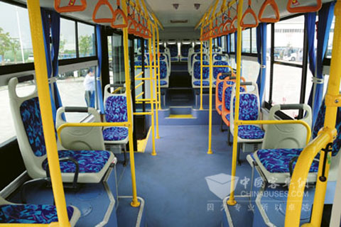 申龍SLK6105UF63公交車座椅