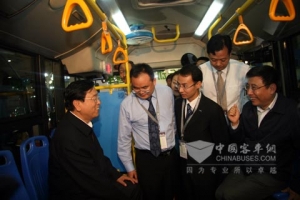 國務院副總理張德江視察海格智慧客車圖集