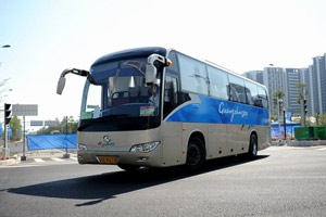 “國車”靚影滿花城——大金龍廣州亞運會服務(wù)用車剪影