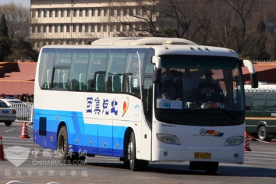 圖說兩會：金旅客車服務(wù)2011全國兩會