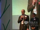 宇通新能源客車驅動綠色生活活動現場：世界客車聯盟主席馬克致辭