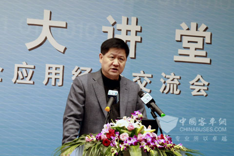 浙江外事旅游汽車有限公司董事長(zhǎng)、總經(jīng)理王渭清介紹使用G-BOS經(jīng)驗(yàn)
