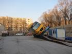黃海DD6760C01FX專用小學生校車進行了國內首例加載式側傾穩定性及側翻試驗
