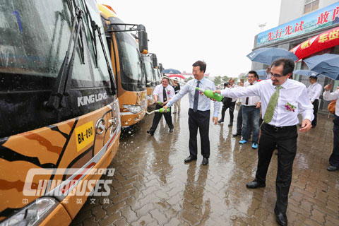中玻友誼  源遠流長——大金龍80輛客車交付玻利維亞