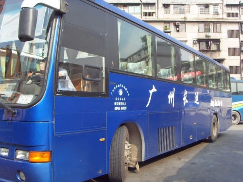 低價出售00年B10M，車況特好，座位46座，適合單位用車和旅游