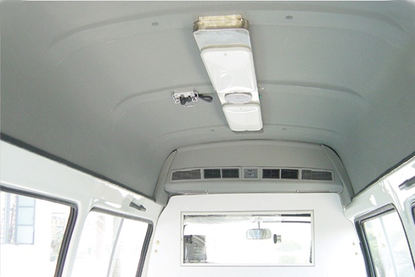 金旅XML5036XJH65救護車（汽油國五5-7座）