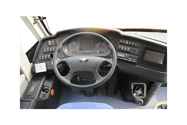 福田歐輝BJ6780S7LCB小學生專用校車（天然氣國五24-41座）