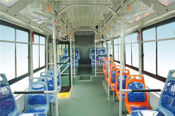 晶馬JMV6105GRBEV公交車(chē)（純電動(dòng)24-35座）