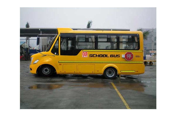 金龍XMQ6660ASD5小學生專用校車（柴油國五24-32座）