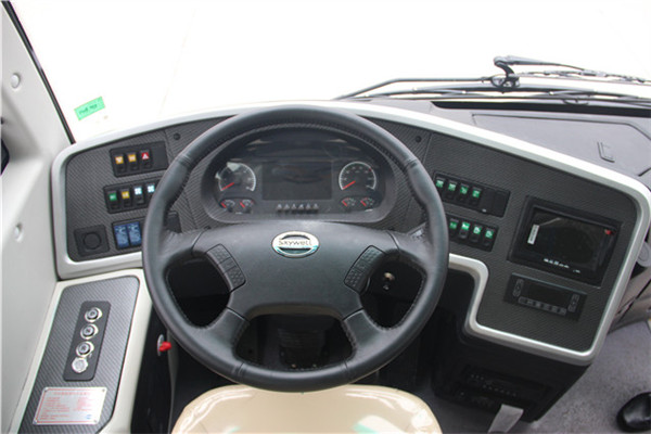南京金龍NJL6107BEV7客車（純電動(dòng)24-47座）