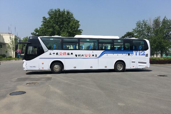 北方BFC6120T1D5J客車(chē)（柴油24-55座）