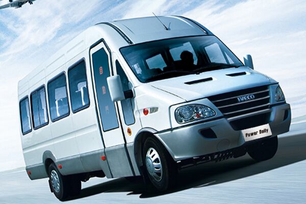 南京依維柯powerdaily經典A32客車（柴油國五6-7座）