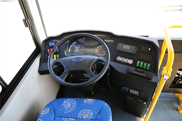 南京金龍NJL6600EVY81客車（純電動11-19座）