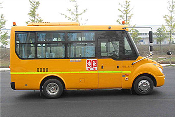 東風超龍EQ6550STV2幼兒專用校車（柴油國五10-19座）