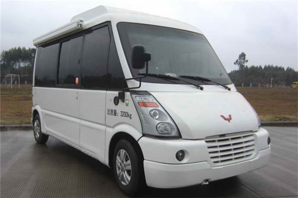 五菱GL5031XDW流動(dòng)服務(wù)車（汽油國(guó)五5-7座）