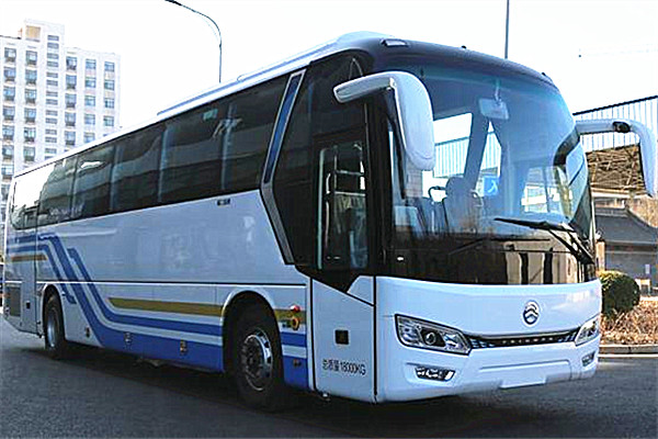 金旅XML5182XYL16醫療車（柴油國六2-9座）