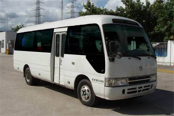 金旅XML5060XYL16醫療車（柴油國六2-5座）