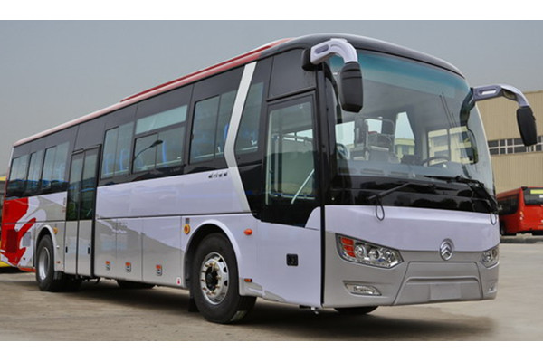 金旅XML6112J15CN公交車（天然氣國(guó)五24-51座）