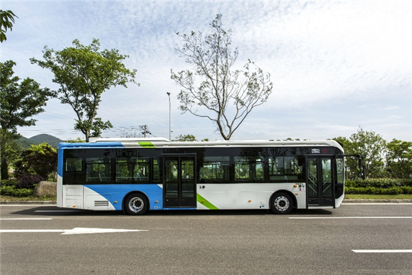 浙江中車CSR6121GLEV4公交車（純電動(dòng)17-45座）