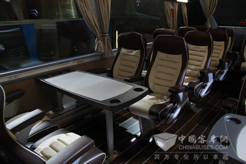 2009歐洲客車博覽會展車在乘座舒適性上大做文章——未必比動車差