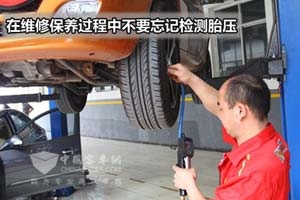 防止高溫爆胎 夏季行車保養專家巧支招